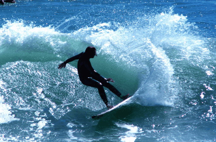 Raglan Surfing