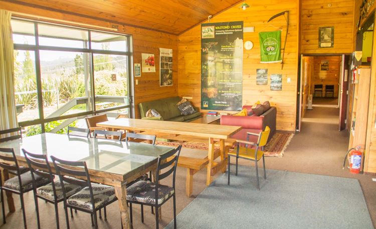 YHA Waitomo dining area and lounge